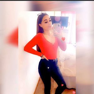 Meet your Posher, Sendi